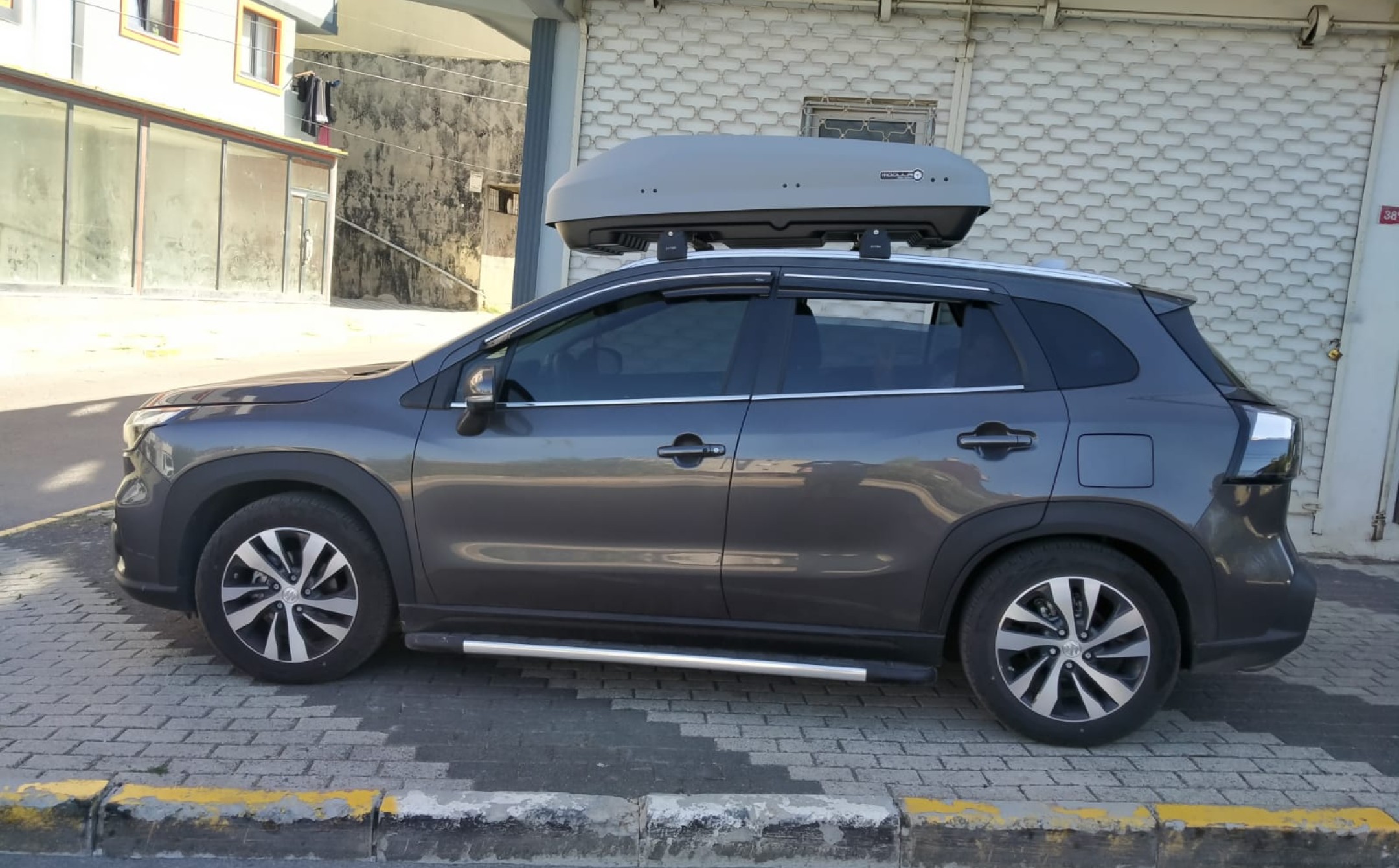 MODULA - CONDOR 400 - Suzuki S-Cross (4x4) Hybrid 3